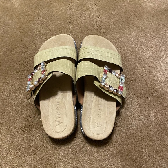 New Women’s Vicenza Embellished Buckle Sandals by Anthropologie!🔥🔥🔥 - Picture 6 of 11